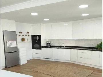 BONITA VILLA INDEPENDIENTE CON PISCINA ASCENSOR Y GARAJE EN FUENGIROLA LOS PACOS