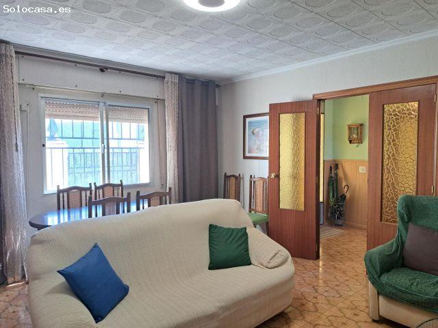 Bonita y comoda casa en en Venta en Villargordo del Cabriel con patio