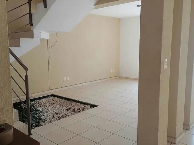 Bonita y cómoda casa en renta