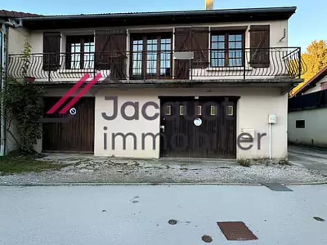 Bonlieu 39130 Achat / Vente maison 5 pièces t5 au dernier étage