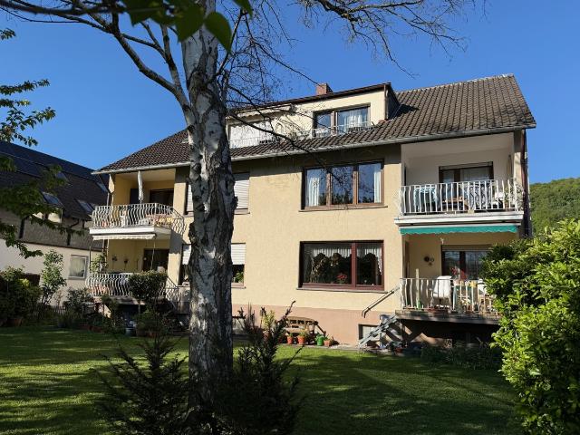 BONN OBERKASSEL 3 Zimmer Wohnung im 2.OG links zu verkaufen in toller Wohnlage mit ca. 75 m² Wfl