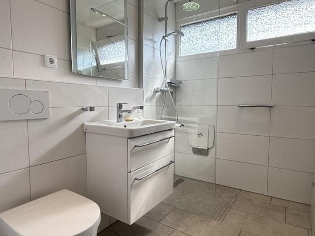 BONN BECHLINGHOVEN toller Bungalow, 4 Zimmer mit ca. 115 m² Wfl Wärmepumpe, Atrium, Keller, Garage