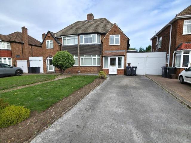 Bonner Drive, Sutton Coldfield B76 3 bed semi detached house to rent £1,750 pcm £404 pw
