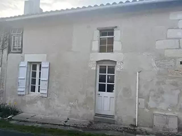 Chalais 16210 Achat / Vente maison 4 pièces t4 parking