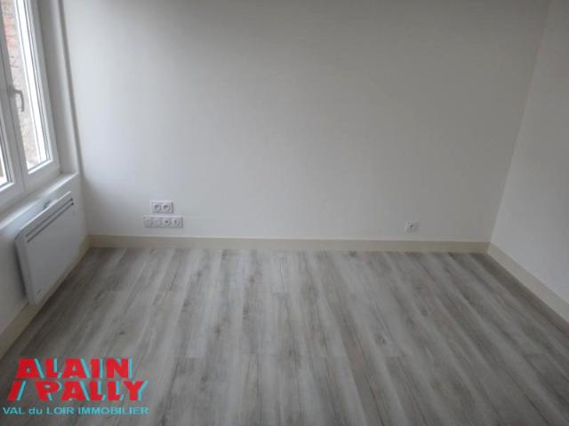 BONNEVAL DUPLEX EN PLEIN CENTRE VILLE NEUF