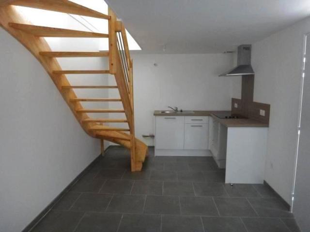 BONNEVAL F2 EN DUPLEX PLEIN CENTRE VILLE, Bonneval