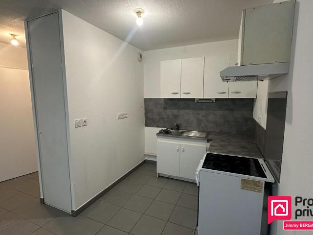 Appartement lumineux proche centre ville dans résidence récente