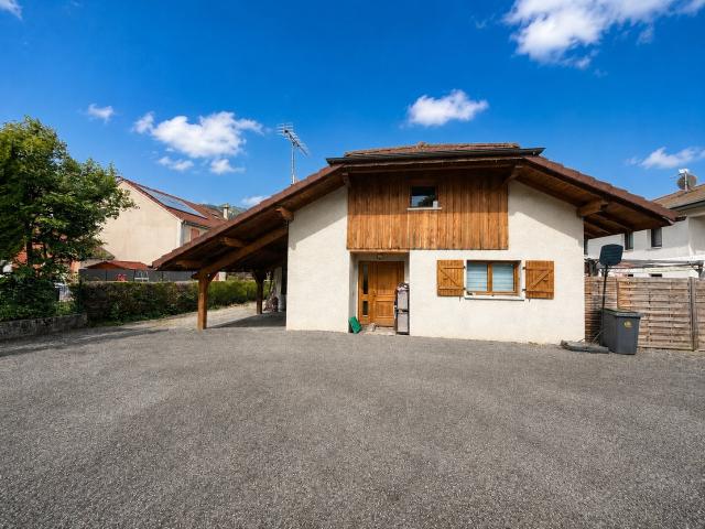 BONNEVILLE ENSEMBLE DE DEUX MAISONS INDÉPENDANTE À VENDRE