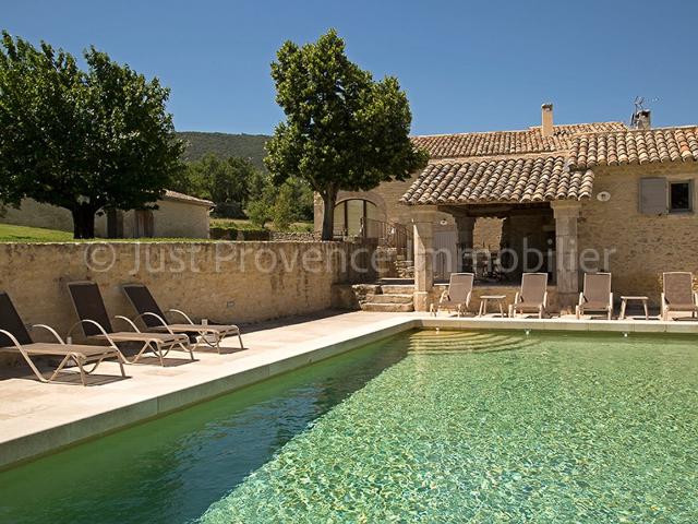 Bonnieux Mas de 200 m² avec piscine 200m² Bonnieux