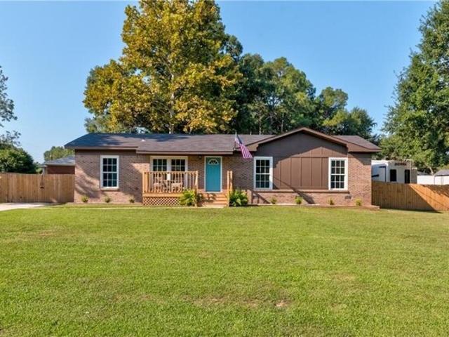 Bonnievale Dr S, Grand Bay, Home For Sale