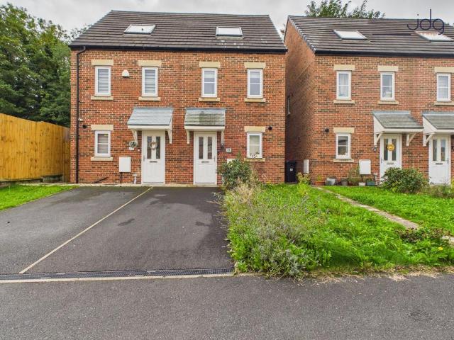 Booth Gardens, Lancaster, LA1 3 bed semi detached house to rent £1,100 pcm £254 pw