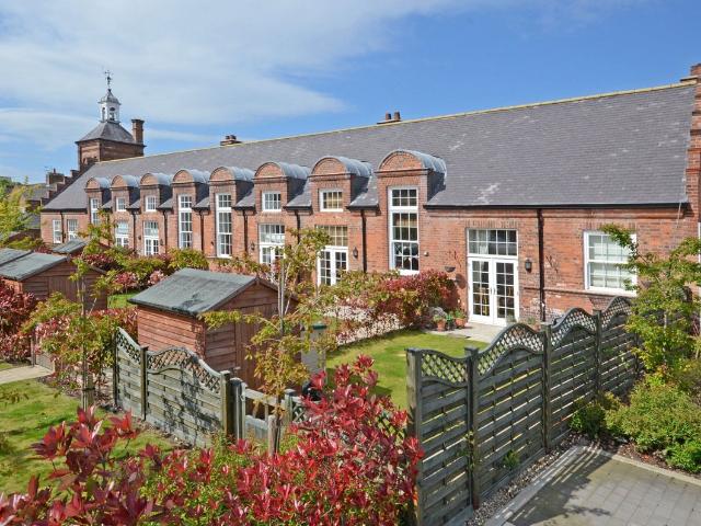 Bootham Green, Newborough Street, York YO30, 2 bed detached house to rent, £1,350 pcm | PrimeLocation