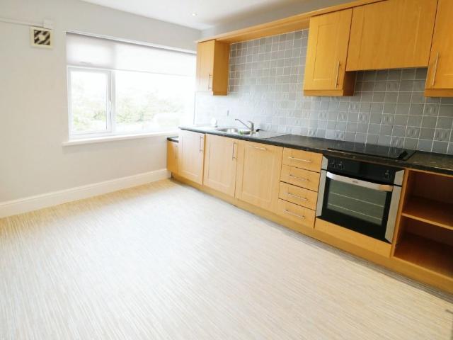 Boothferry Road, Hessle HU13, 1 bed flat to rent, £650 pcm | PrimeLocation