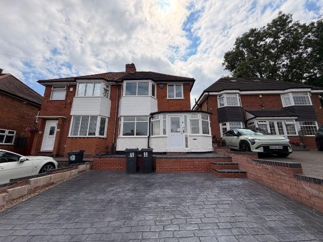 Booths Farm Road, Birmingham B42, 3 bed semi detached house to rent, £1,300 pcm | PrimeLocation
