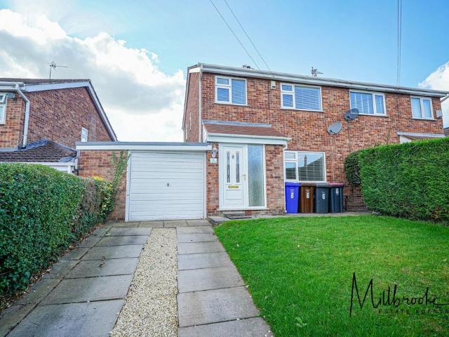 Booths Hall Road, Worsley, M28 3 bed semi detached house to rent £1,300 pcm £300 pw