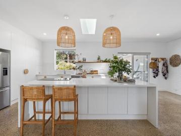 Boomerang Beach Renovated Home in a Prime Position, with Scope for Iconic OceanView Upgrade