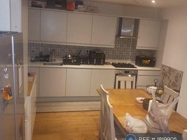 Boomtown Progressive Close, London. 1 bed in a flat share to rent £870 pcm £201 pw