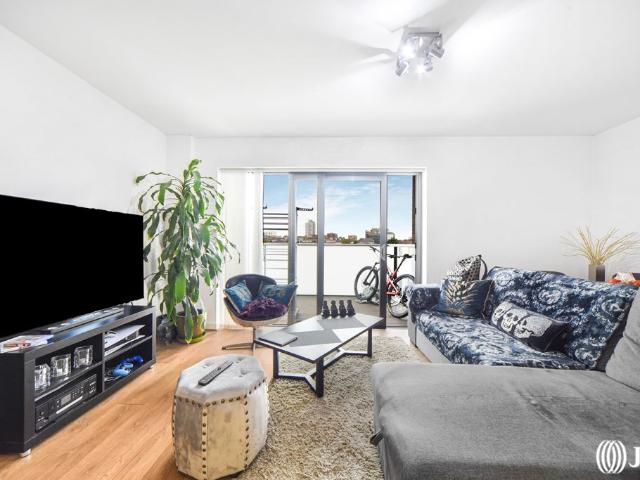 Boathouse Apartments, Cotall Street E14, 1 bed flat to rent, £1,993 pcm | PrimeLocation