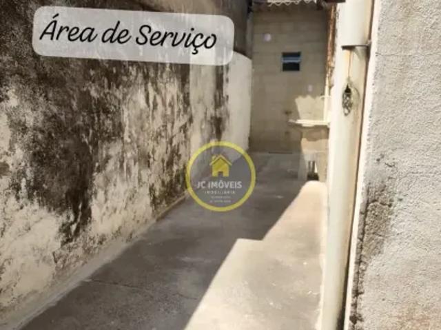 Boa casa clara e arejada sala 2 quartos e quintal