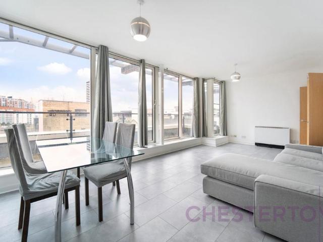 Boardwalk Place, London, E14 3 bed flat to rent £3,100 pcm £715 pw