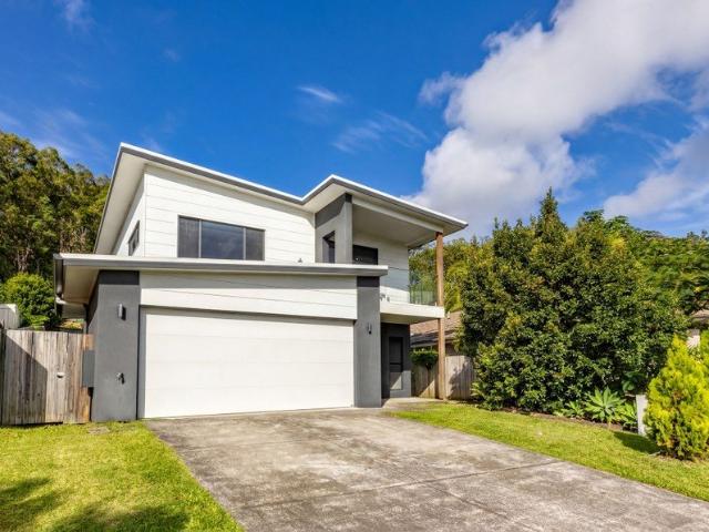 CONTRACT CRASHED! Another opportunity to invest in quality! ELEVATED VIEWS OVER MOUNT COOLUM AND THE LAKES!