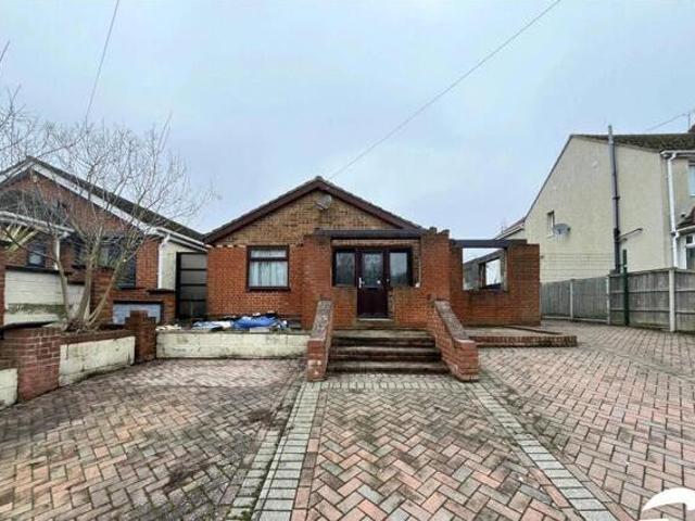 Bobbing, Bobbing Hill, Sittingbourne, 2 Bedroom Bungalow
