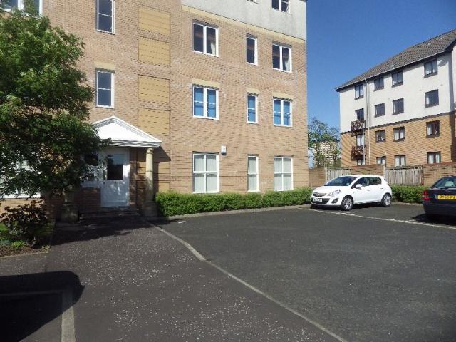 Bobbins Gate, Paisley, Renfrewshire PA1, 2 bed flat to rent, £695 pcm | PrimeLocation