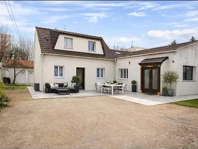 Bobigny 93000 Achat / Vente maison 8 pièces t8