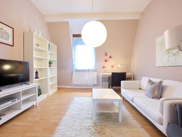 Bochum Innenstadt: Ansprechend möblierte gemütliche Wohnung in sehr beliebter Lage, Bochum Amsterdam Apartments for Rent