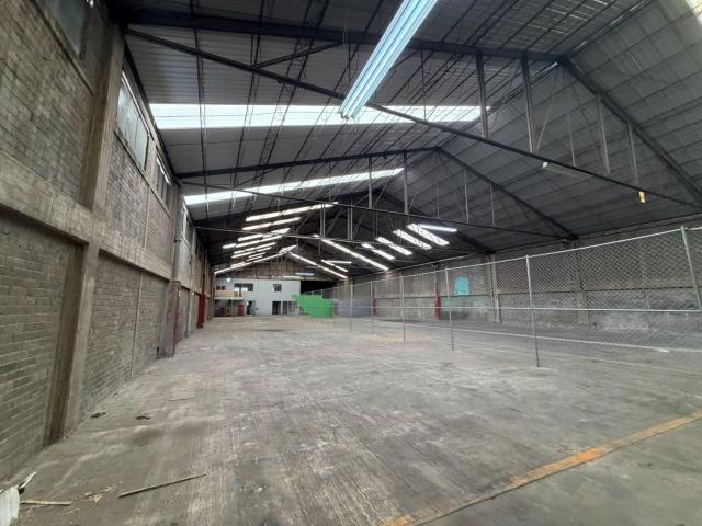 BODEGA RENTA 1564 M2 EN ZONA INDUSTRIAL. CENTRO DE ATIZAP?N DE ZARAGOZA