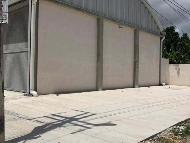 Bodega comercial / Commercial warehouse