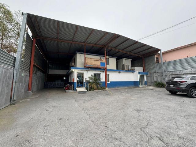 BODEGA COMERCIAL EN GUADALUPE
