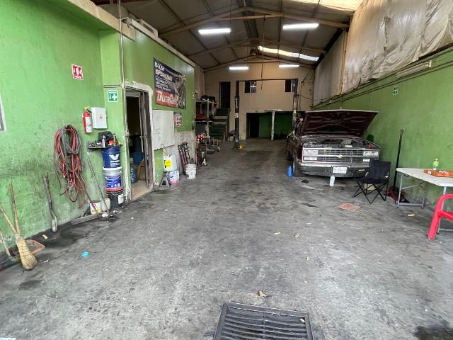 Bodega comercial en renta Col Hidalgo, Monterrey NL
