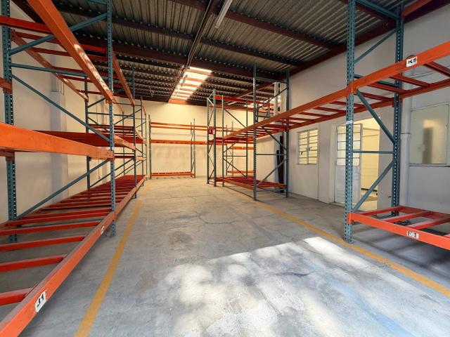 Bodega comercial en renta en Modelo Pensil