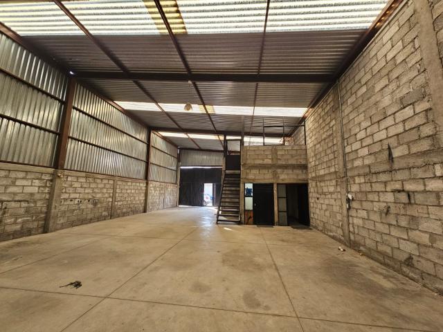 BODEGA COMERCIAL EN RENTA SAN ANTONIO LA GALERA HUIMILPAN QUERÉTARO