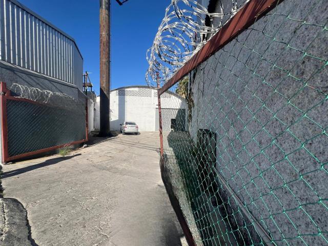Bodega Comercial En Renta Sobre Blvd Atlixco, cerca de Angelopolis