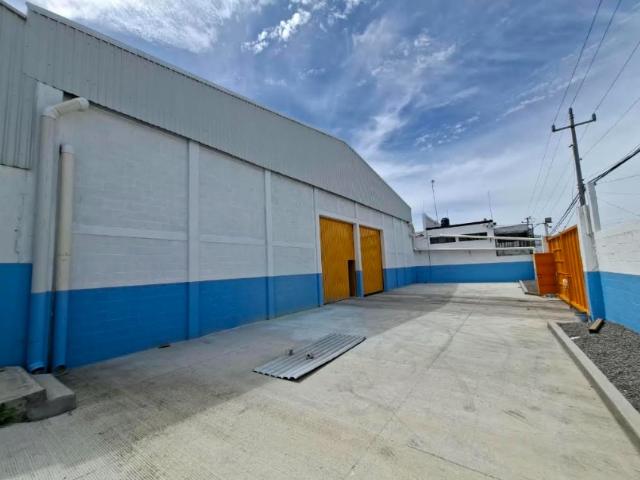 BODEGA COMERCIAL en RENTA