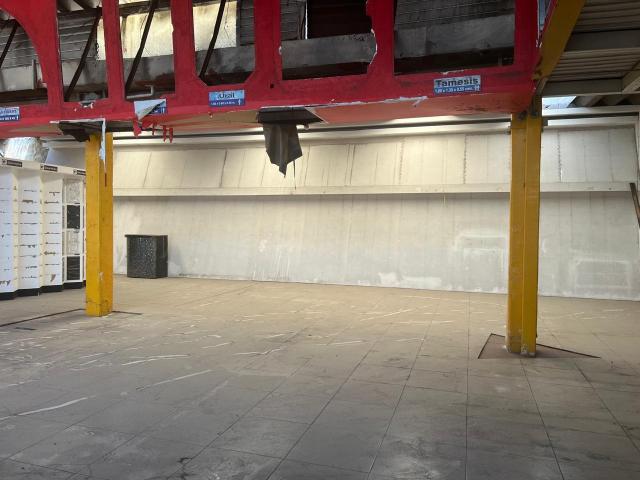 Bodega comercial en Tollocan, por la salida a CDMX