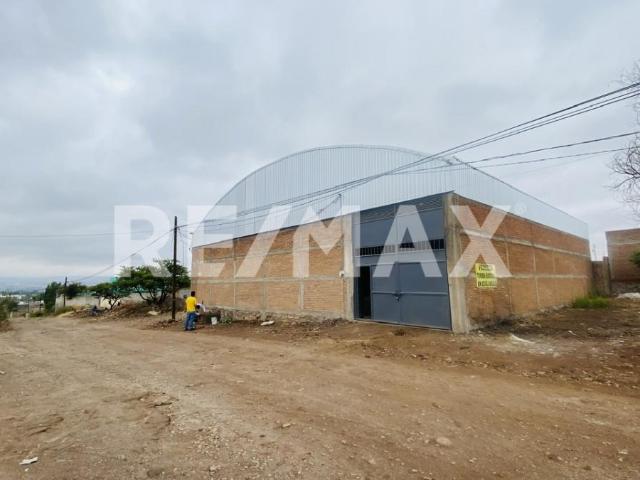 BODEGA COMERCIAL EN VENTA CERCA AV LA SALLE