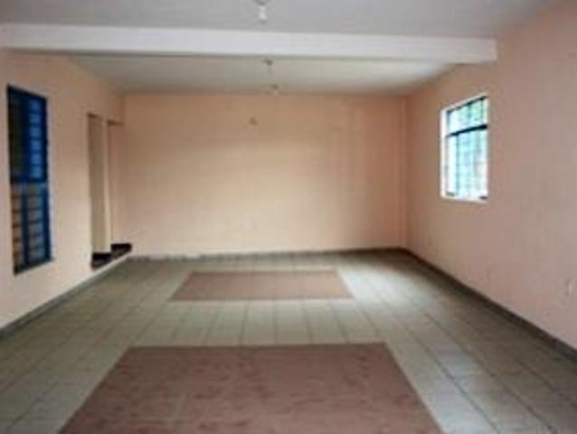 Bodega con ?rea de oficinas