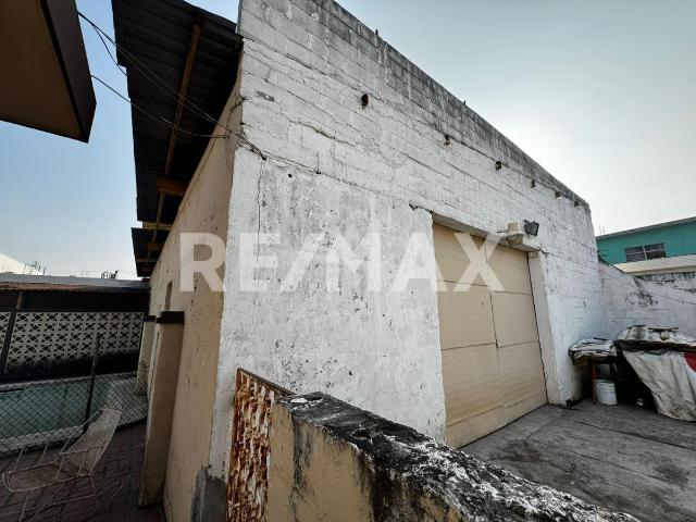 Bodega con Terreno en Venta Colonia Chapultepec en San Nicolas