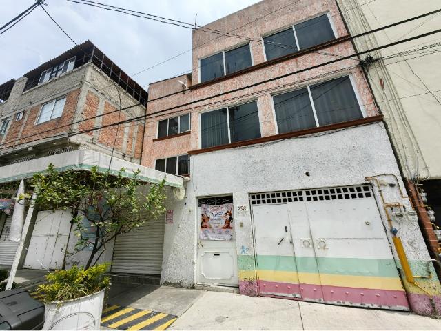 BODEGA de 300m2 EN LA GRANJAS MÉXICO