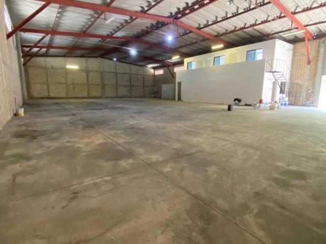 Bodega de 680 m2 en renta con oficina en Canc?n, Quintana Roo