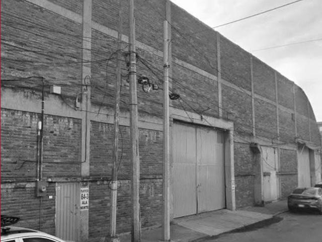 BODEGA EN SEGUNDO PISO CALLE PLASTICOS