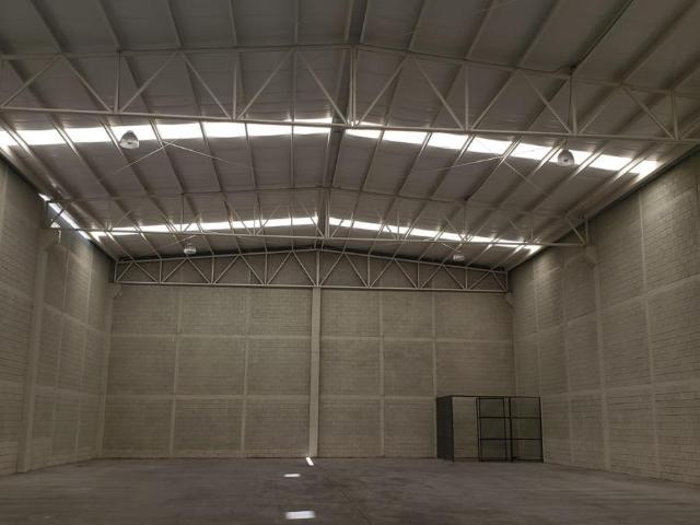 Bodega en renta 1150 metros en parque Santa Catarina Nuevo Leon