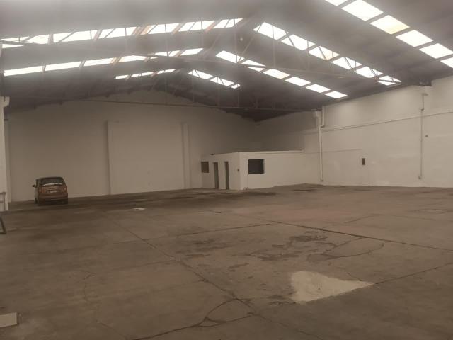 Bodega en Renta con Oficinas Zona Centro Puebla