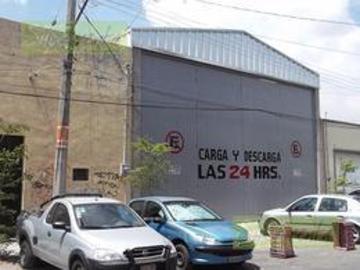 BODEGA EN RENTA CALLE ZACATECAS $100,000 MAS IVA