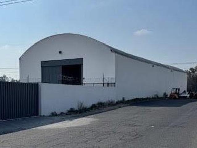 Bodega en renta, Cuautlancingo, Puebla. a 300 mts. Planta VW