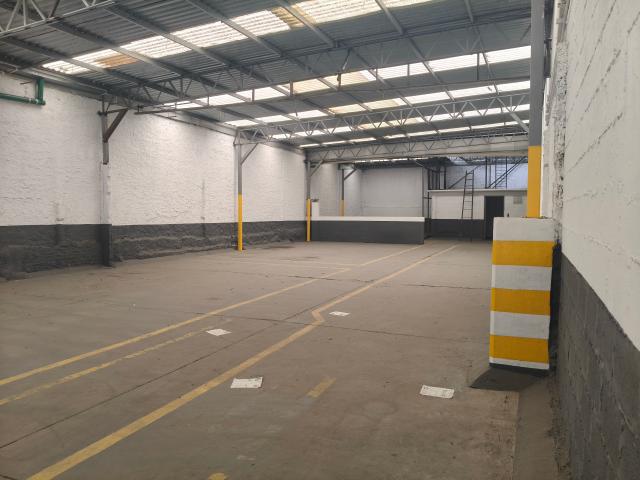 BODEGA EN RENTA ANÁHUAC I SECC LAGO SILVERIO