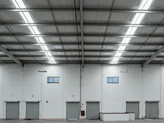 Bodega en renta de 3,300 m2 en Quer?taro